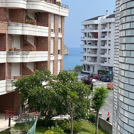 Apartamento Playa Ostende ,garaje Incluido 아파트 카스트로우르디알레스